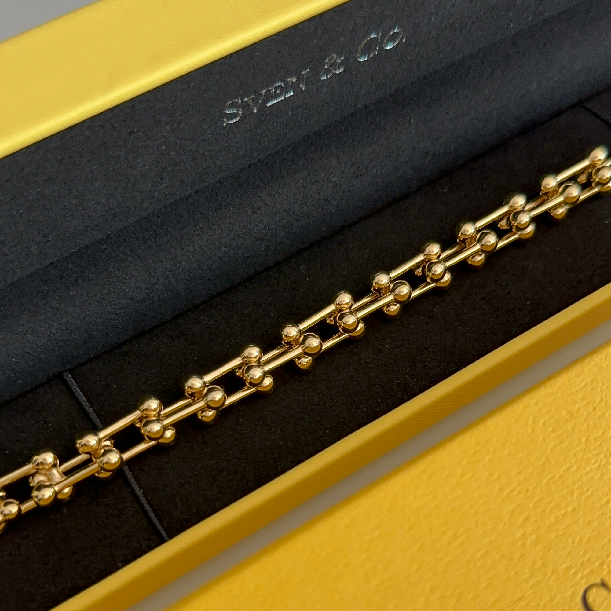 Link Bracelet in Yellow Gold