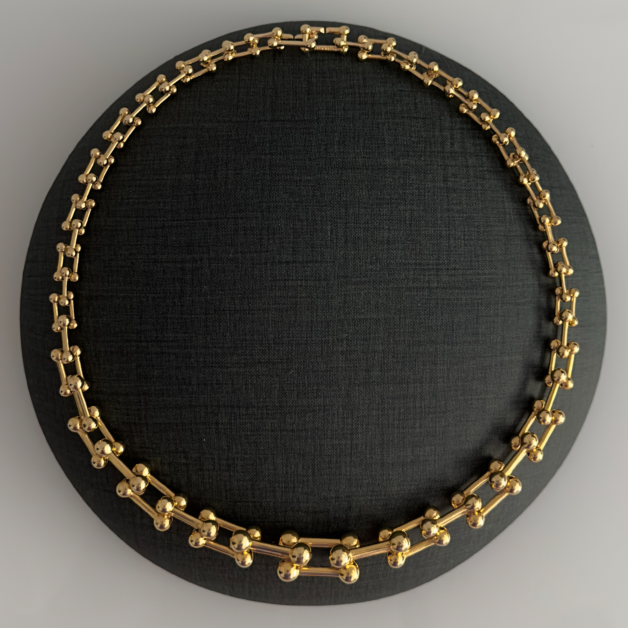 Graduated Link Necklace in Yellow Gold