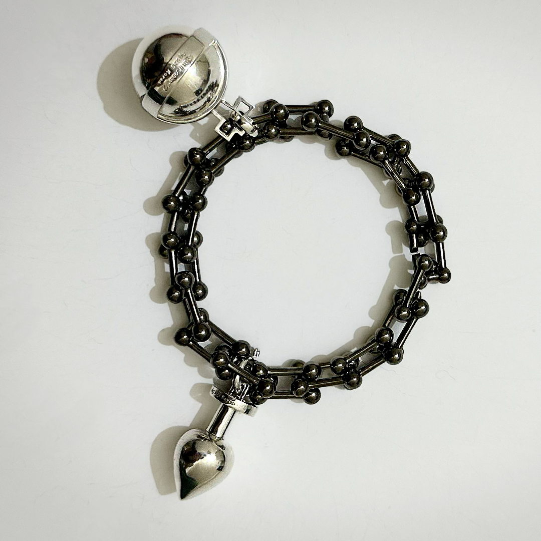 Link Bracelet in Black Gold with Charms